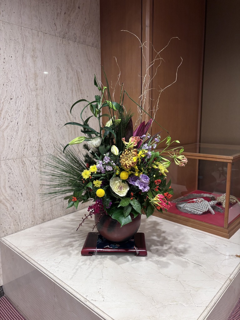 ホテルロビーに合う定期生け込み（那智勝浦町・新宮市）